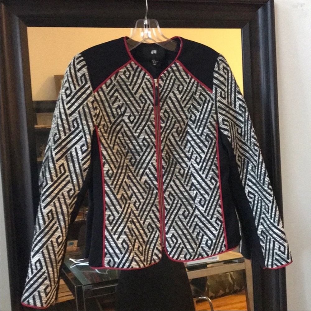 EUC H&M Blazer in Size 6 - Picture 9 of 12